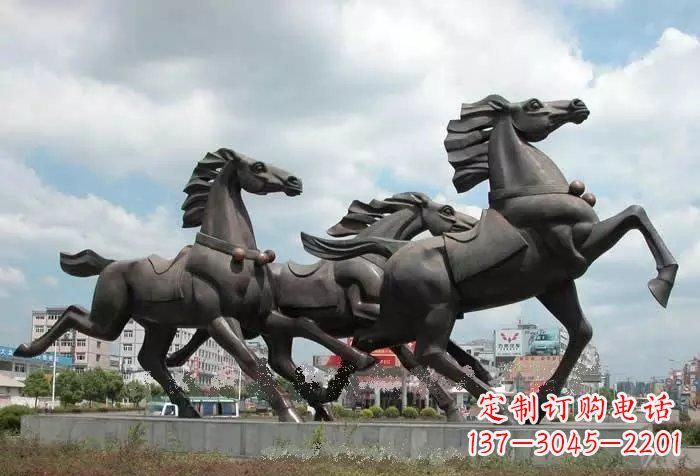 东营奔跑马雕塑