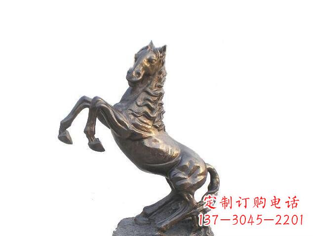 东营精美的奔腾马铜镀铜动物雕塑