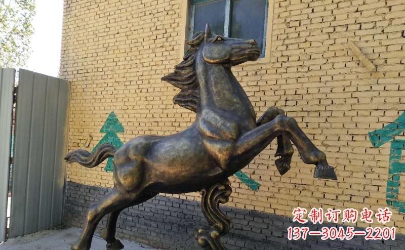 东营马雕塑玻璃钢仿铜创作的艺术