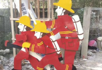 东营玻璃钢消防员雕塑——精致的园林景观装饰