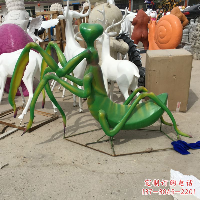 东营玻璃钢螳螂——把自然之美带入室内