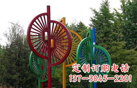 东营不锈钢风车雕塑——动态美的艺术结晶