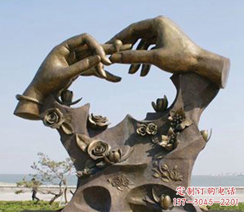 东营不锈钢戒指雕塑表达爱的艺术精品