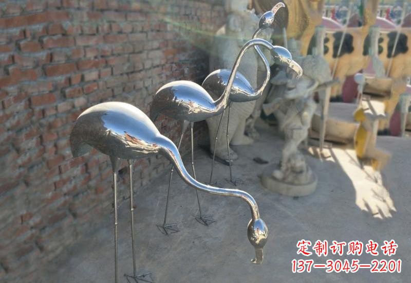 东营不锈钢火烈鸟雕塑灿烂耀眼的艺术之作