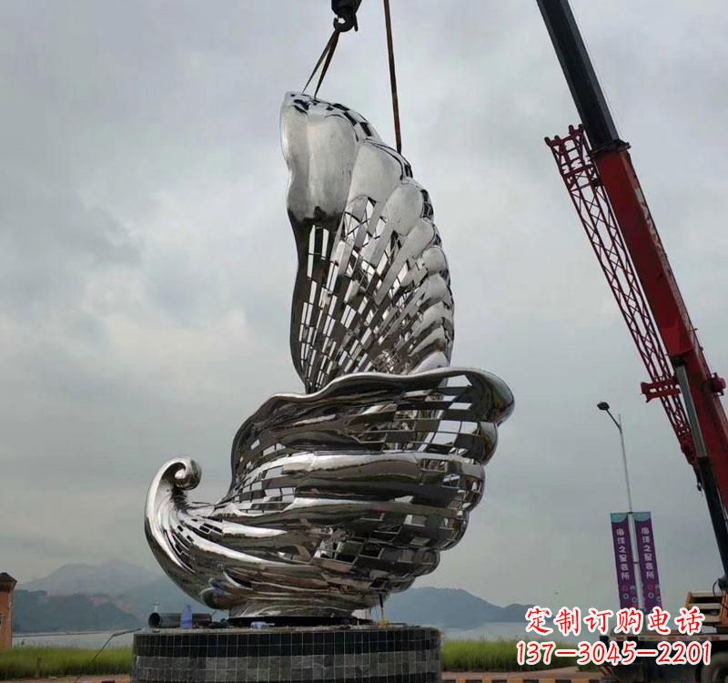 东营不锈钢海螺雕塑象征着海洋的美丽