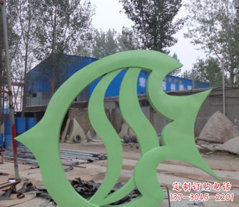 东营不锈钢剪纸鲤鱼雕塑——传承传统艺术