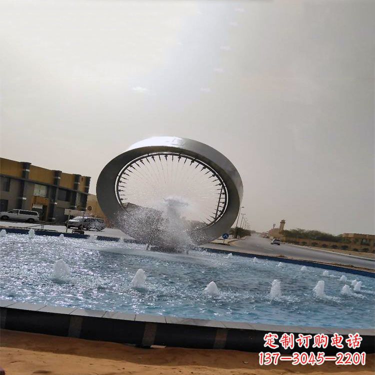 东营精美不锈钢喷泉雕塑，增添环形绿景魅力
