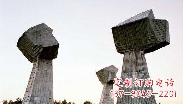 东营不锈钢拳头一种独特的雕塑材料