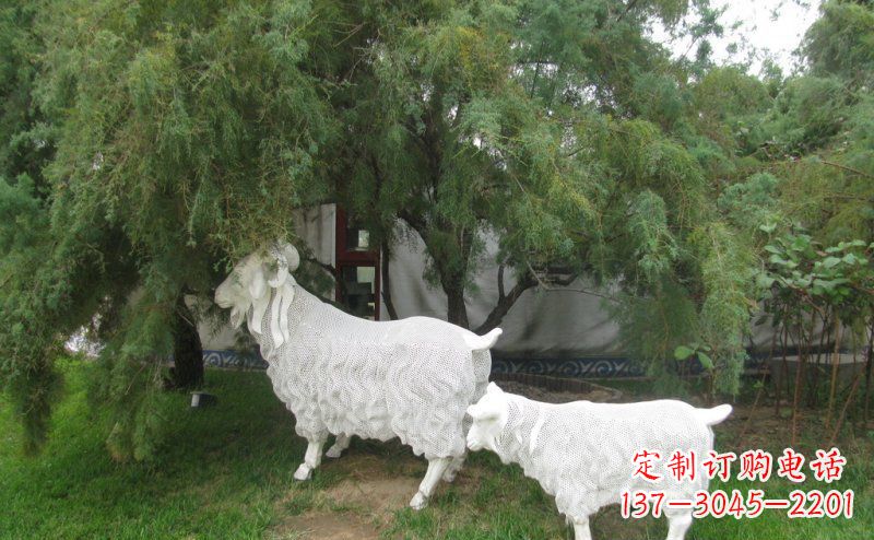 东营不锈钢山羊雕塑静谧中的动态美
