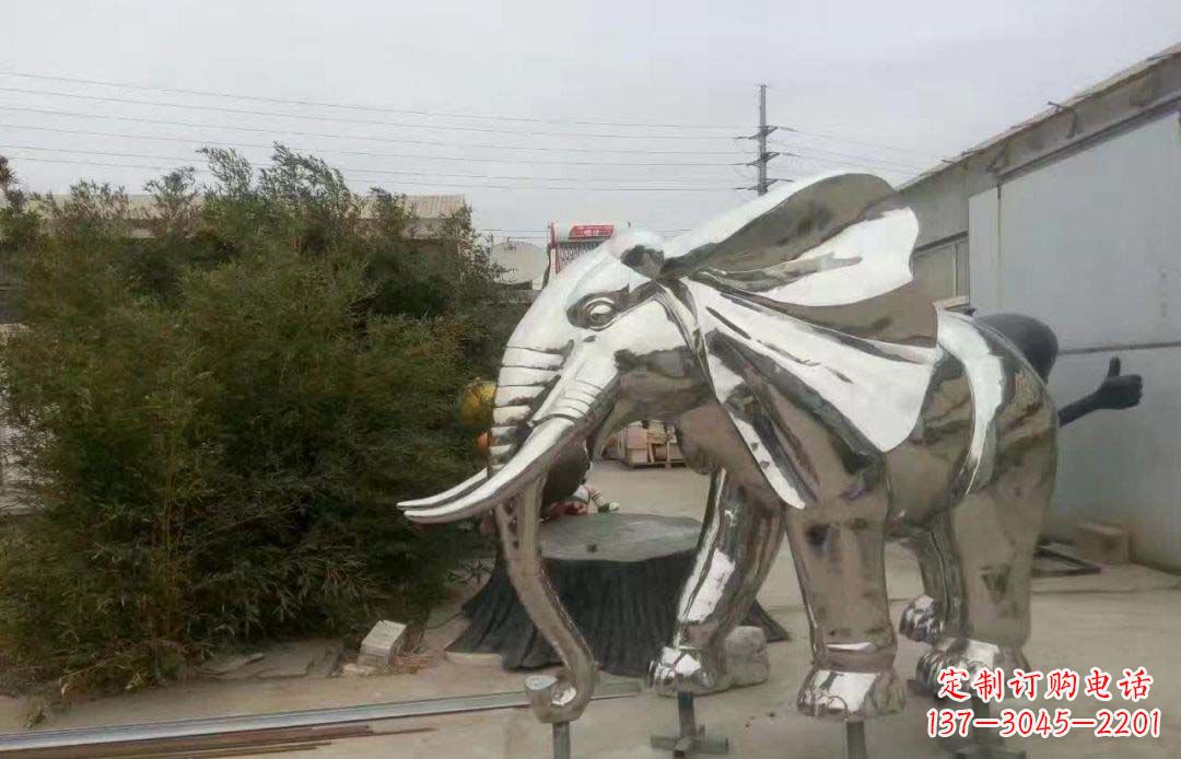 东营大象雕塑为售楼部装饰点缀
