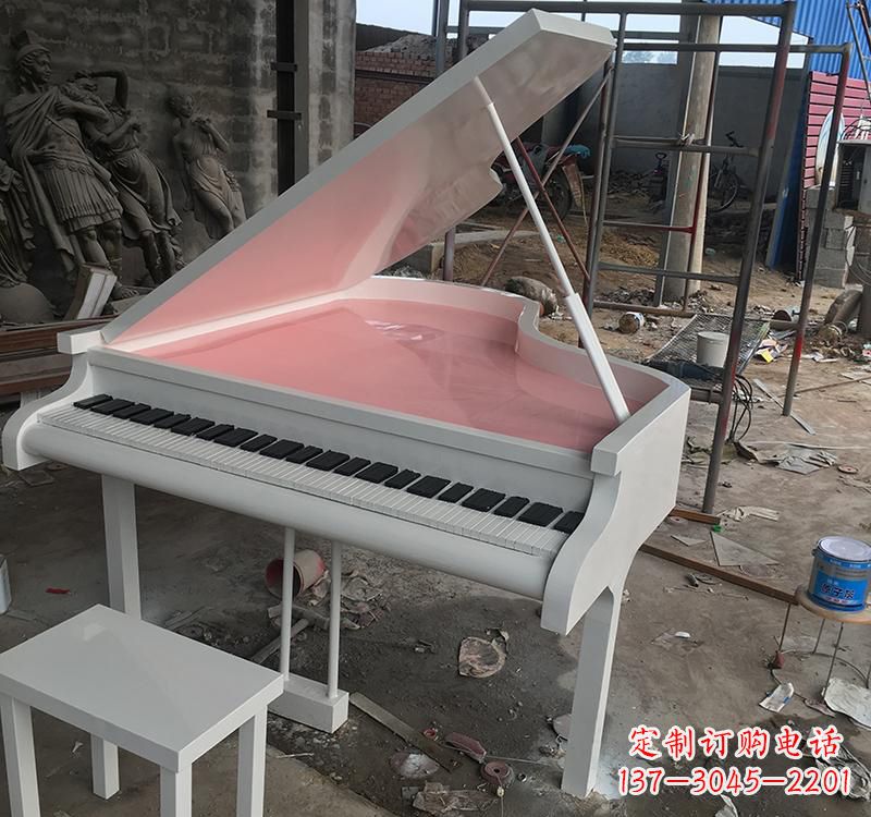 东营不锈钢校园钢琴雕塑发出音乐的艺术