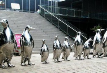 东营企鹅雕塑——永恒的象征
