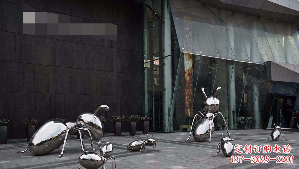 东营不锈钢蚂蚁雕塑——美化步行街