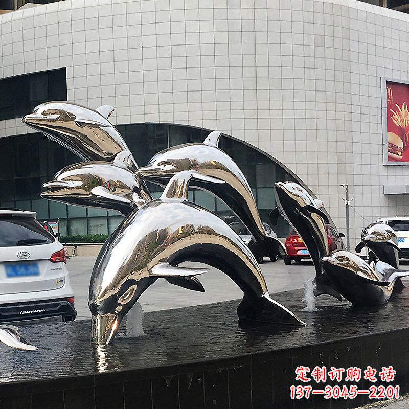 东营海豚雕塑点亮城市商场的不锈钢镜面水景