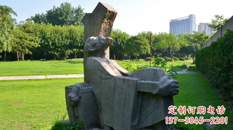 东营兔雕塑——表达抽象守株待兔的智慧