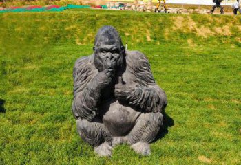 东营猩猩雕塑——草坪猩猩公园的艺术精品