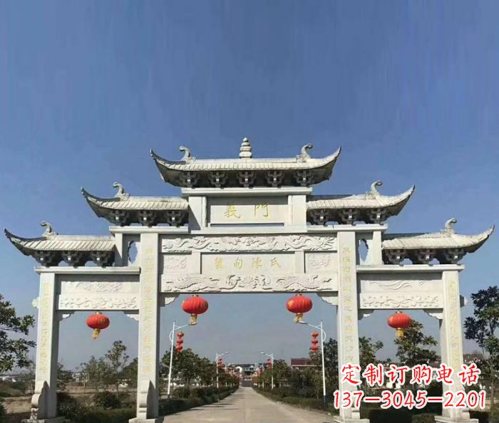 东营传承百年,村口牌楼雕塑的历史