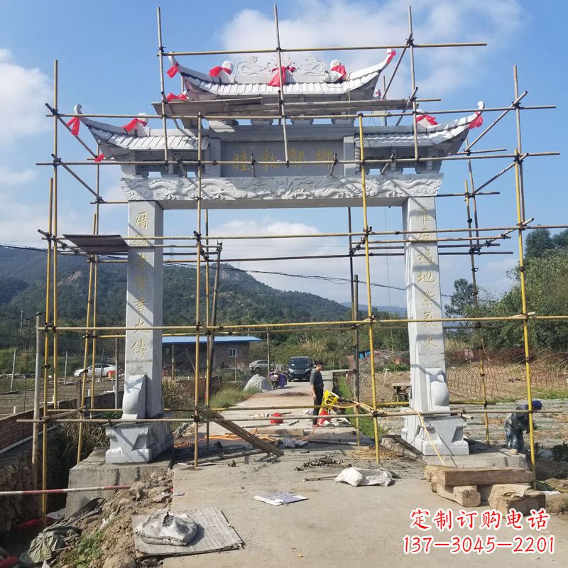 东营村庄石牌坊雕塑传承民间文化