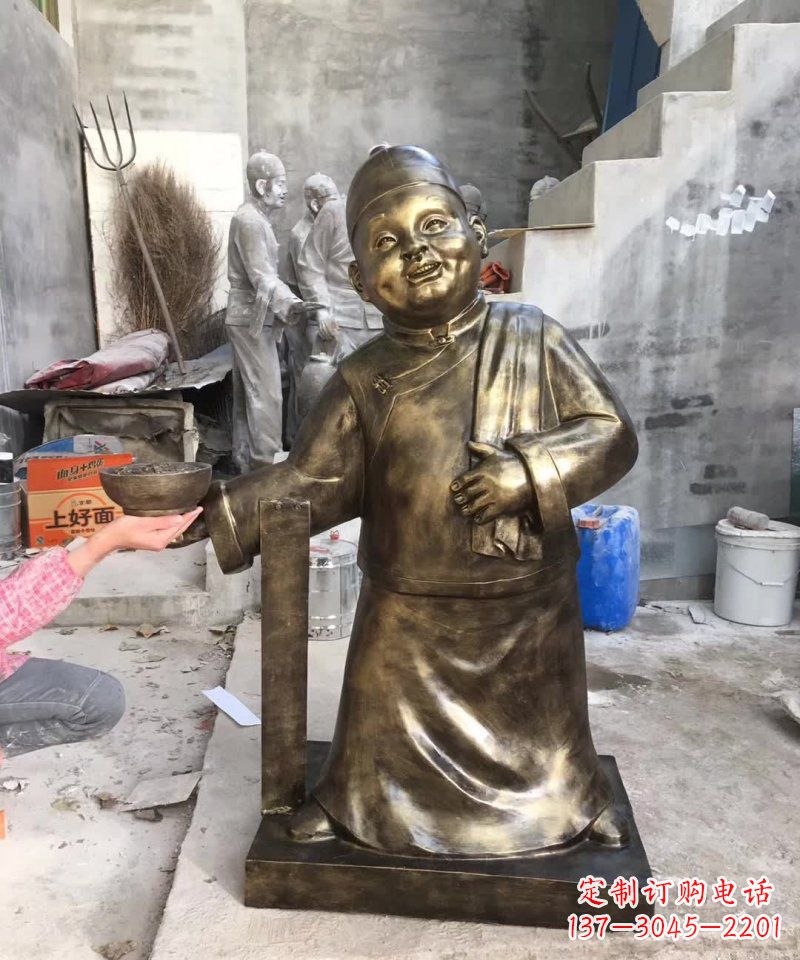 东营店小二铜雕——精美精致的人物雕塑