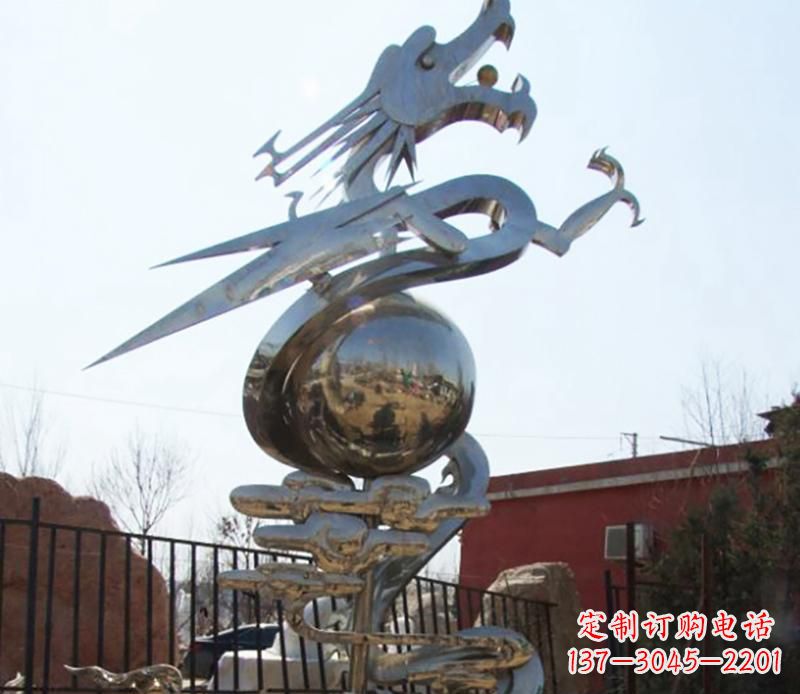 东营传统与现代完美结合的青铜龙雕塑