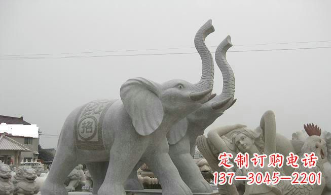 东营公园动物长鼻大象石雕
