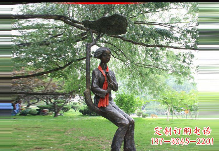东营公园铜雕荡秋千美女人物雕塑