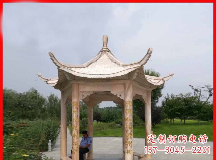 东营公园晚霞红六角石雕凉亭 (11)