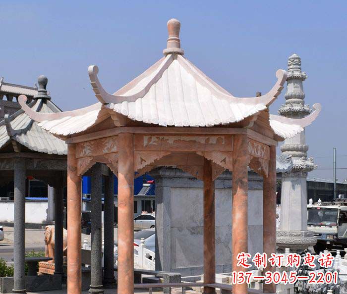 东营公园晚霞红石雕凉亭