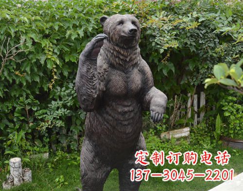 东营仿真狗熊铜雕,体现野性的自然美丽