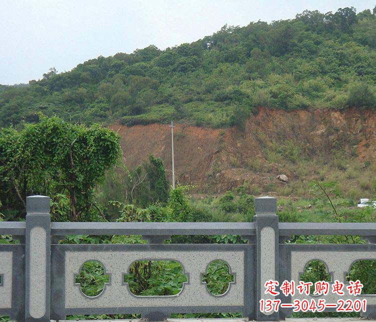 东营景区仿古栏板石雕：展现华丽古典风格的雕塑艺术
