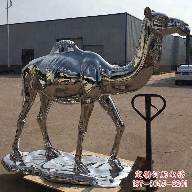 东营镜面不锈钢骆驼雕塑生动又独特