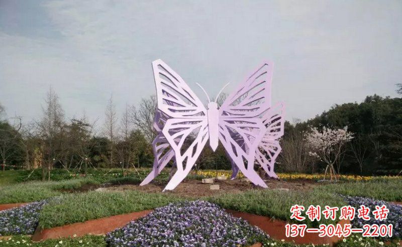 东营流动而优雅的蝴蝶雕塑