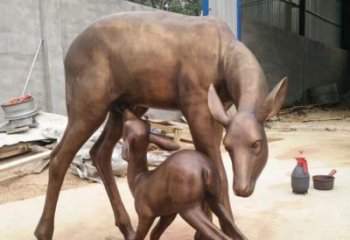 东营母子鹿公园动物铜雕——精美绝伦