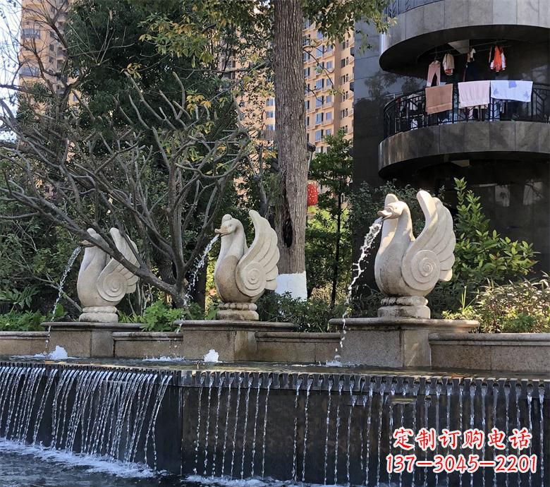 东营石材喷水鹅 园林动物石雕景观摆放 水池石天鹅