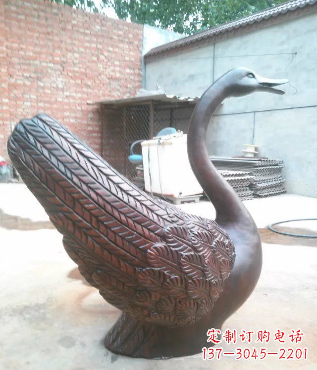 东营天鹅公园天王动物铜雕