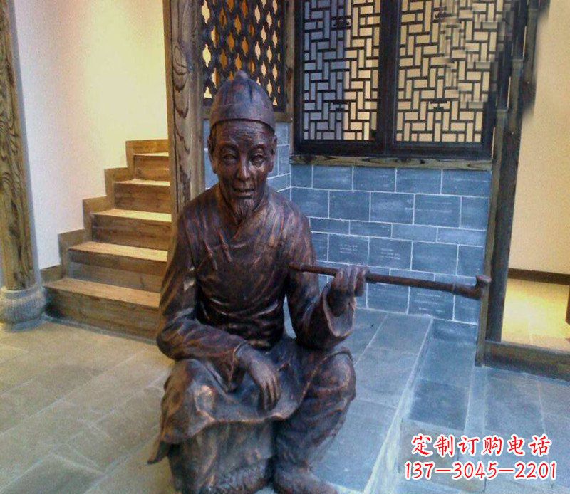 东营铜雕店小二吸烟庭院人物雕塑
