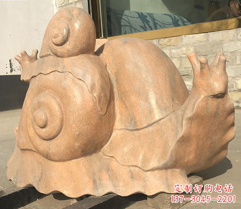 东营晚霞红大型蜗牛母子雕塑