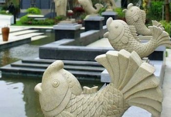 东营喷水鱼砂岩石雕-园林水池雕塑