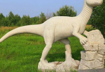 东营雕刻恐龙的砂岩艺术