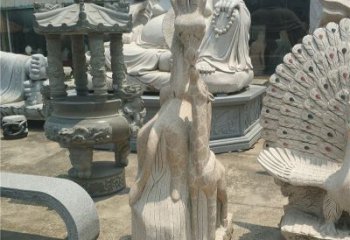 东营高贵优雅的长颈鹿雕塑