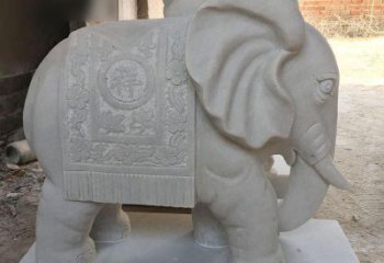 东营风格多样的大象雕塑