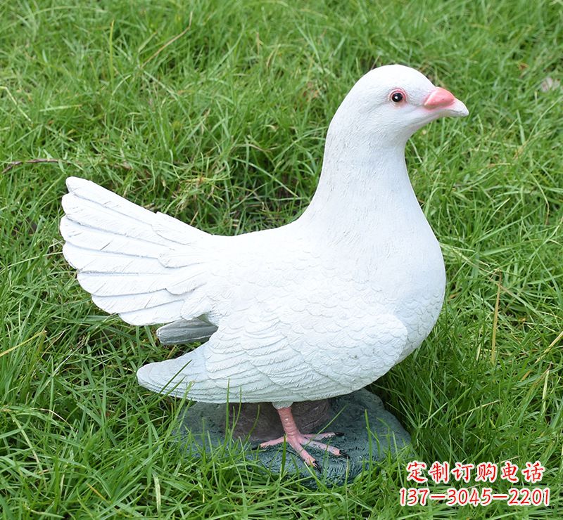 东营文化广场的和平鸽雕塑