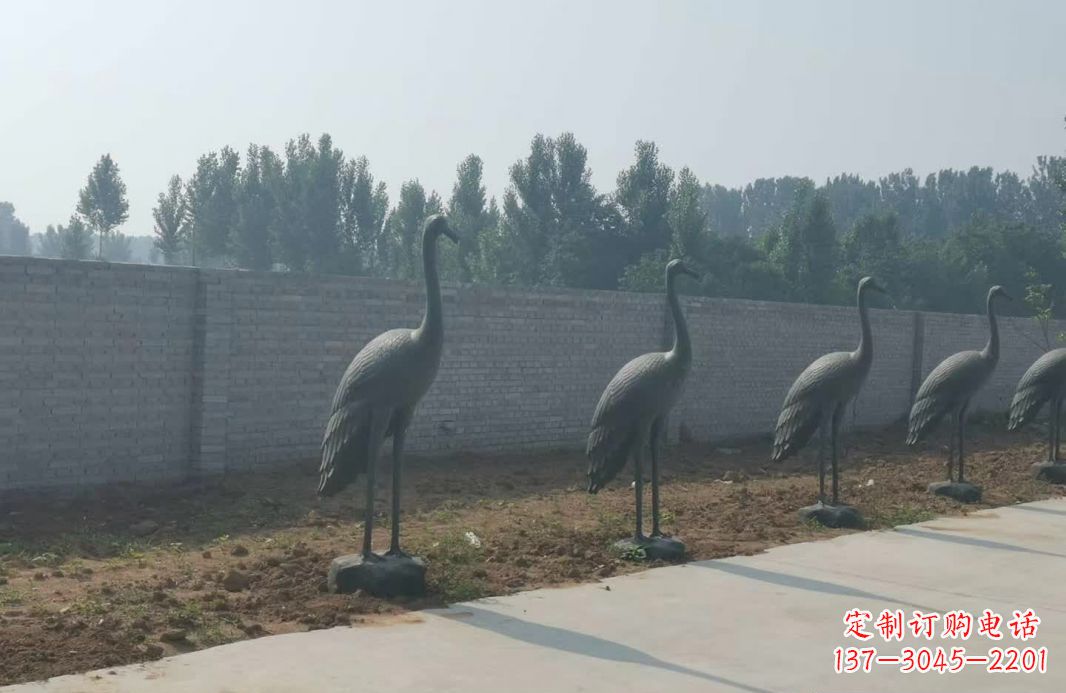 东营仙鹤抽象铜雕