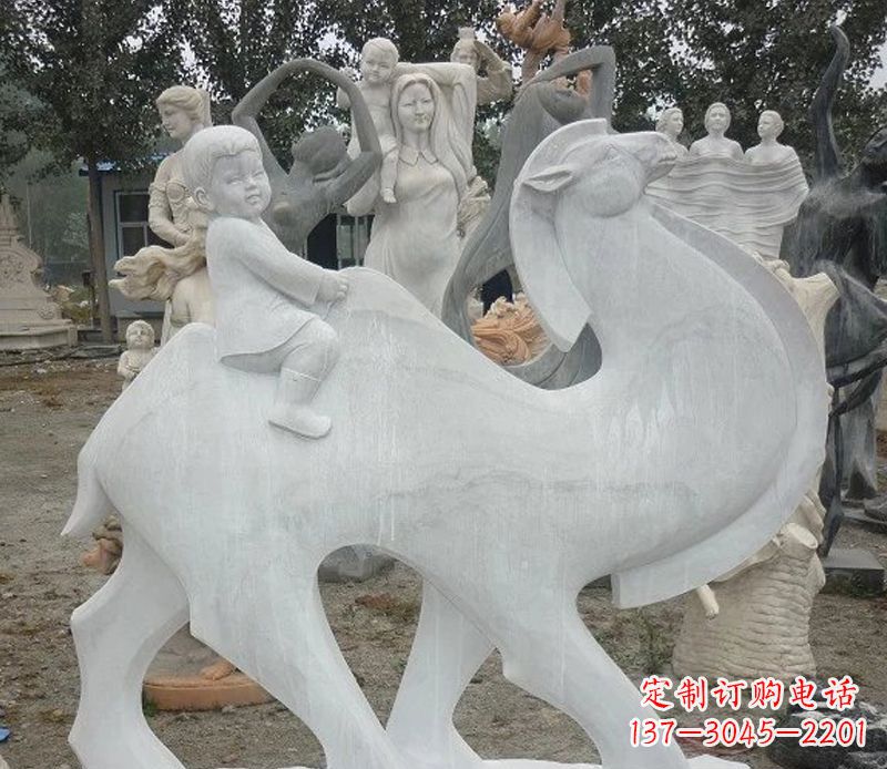 东营小孩骑骆驼石雕