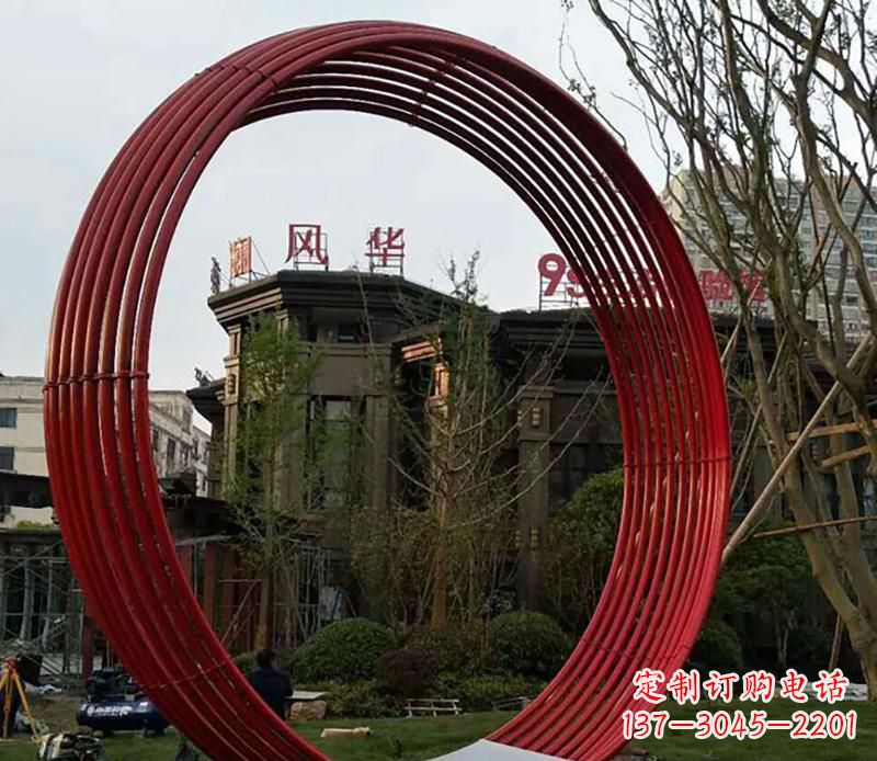 东营小区不锈钢圆环景观雕塑