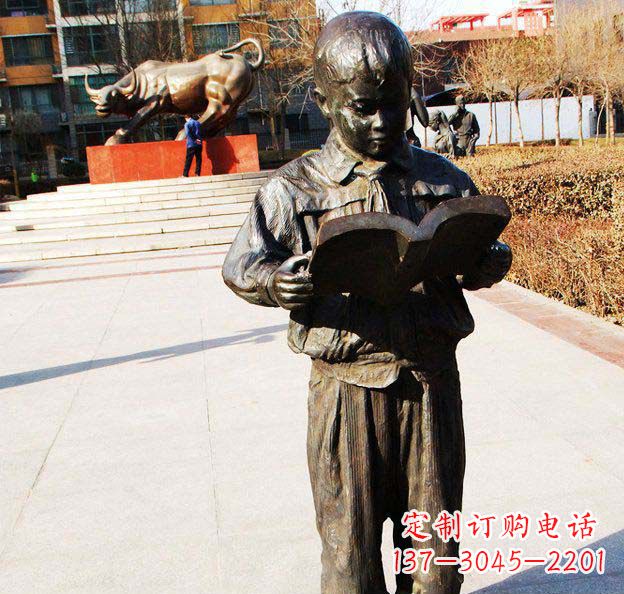 东营校园看书的小学生人物铜雕