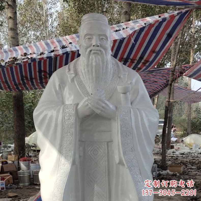 东营校园孔子雕像