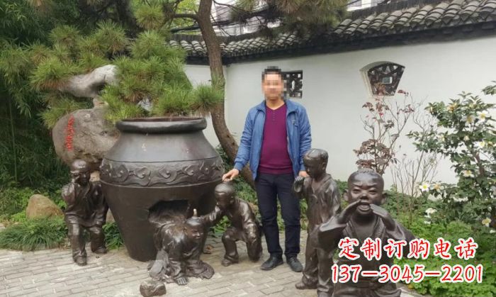 东营园林司马光砸缸铜雕 (2)