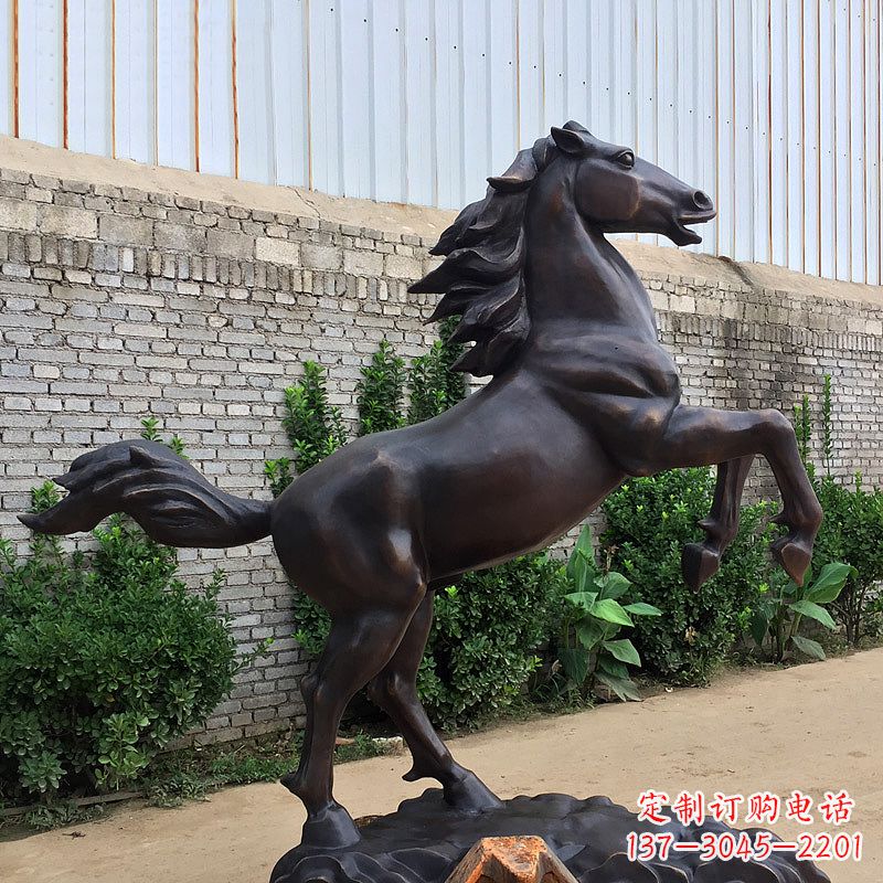 东营铸铜马儿雕塑