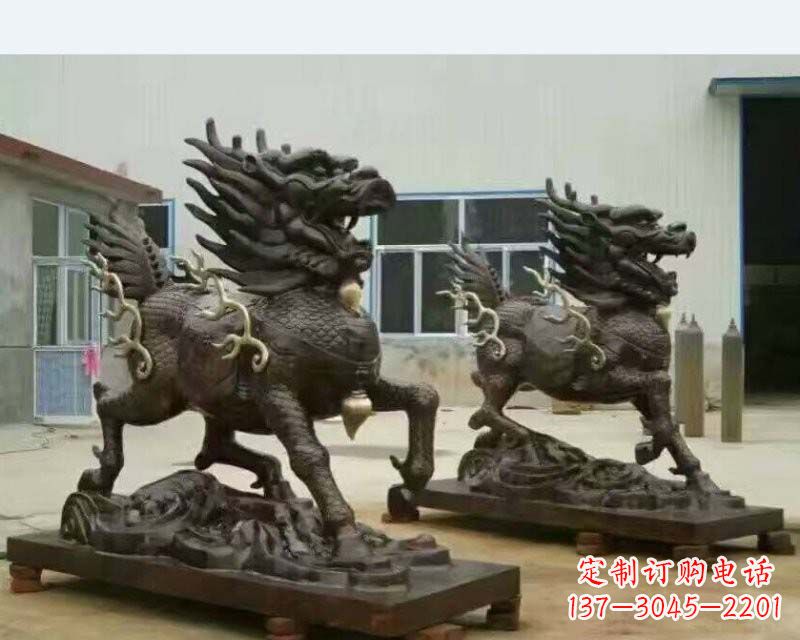 东营铸铜踏浪麒麟雕塑